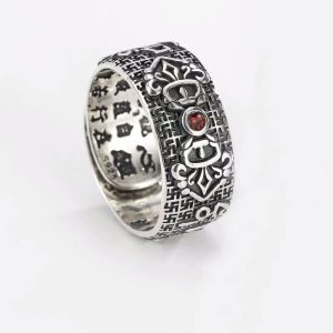 Vintage Garnet Vajra Thai Silver Ring